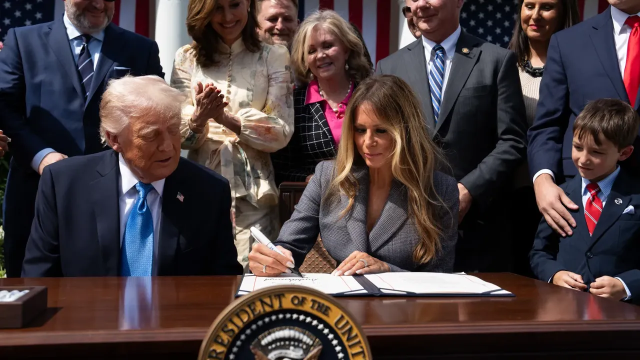 „Не е за вас, а за съпругата ви”. Олена с писмо до Мелания