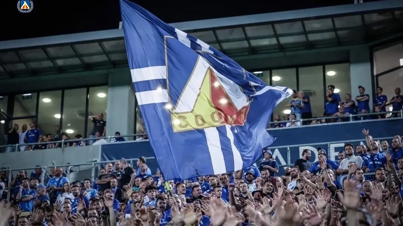 Ас на Алкмаар пропуска мача с Левски