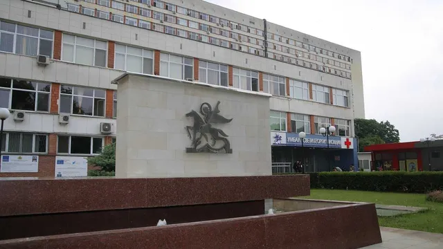 Едно от момичетата скочило от влака в Клисура е в тежко състояние