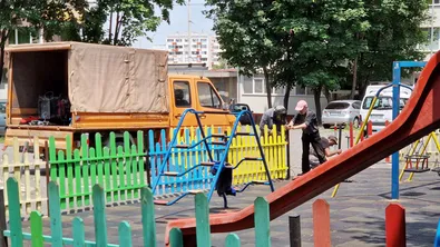 Съоръжение на детска площадка затисна дете в Рила