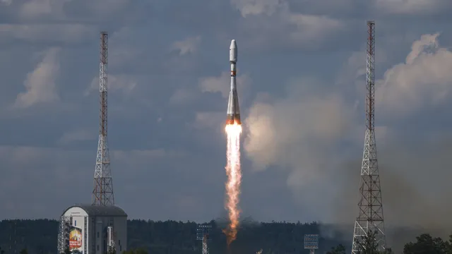Русия изпрати мишки, мушици и лунен прах в орбита