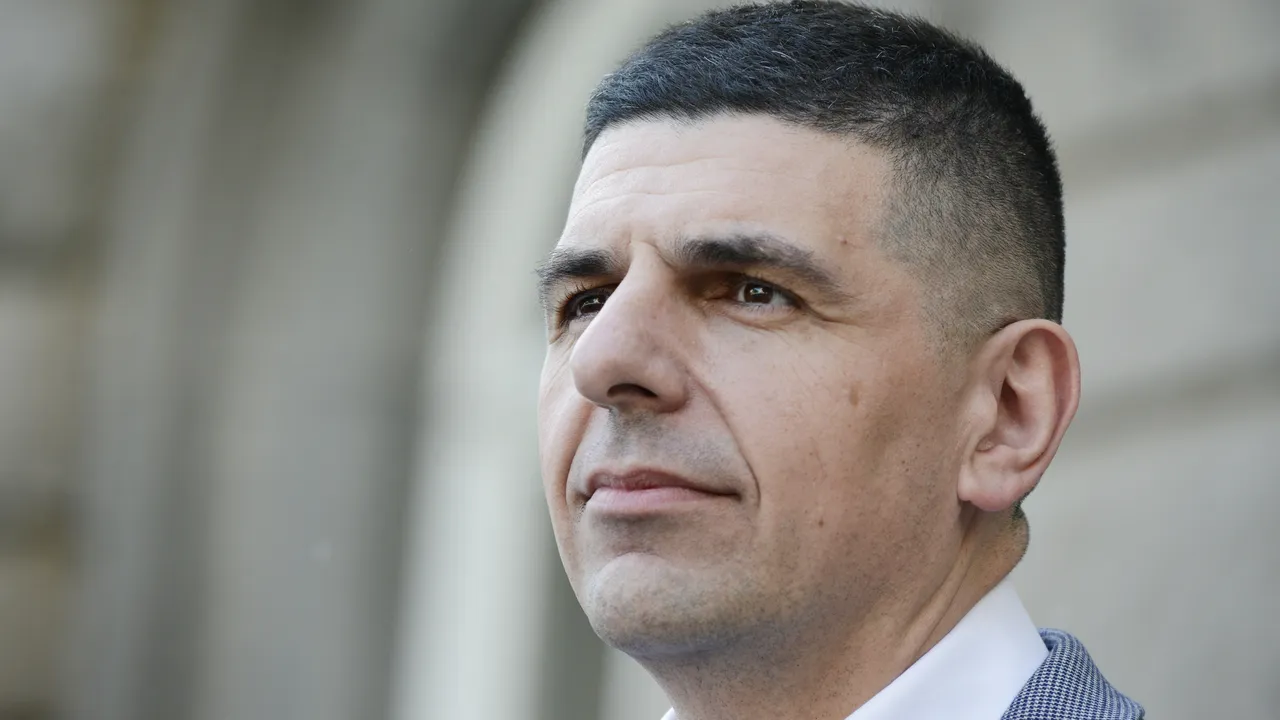 Мирчев: Внасяме вот на недоверие заради "завладяната държава"