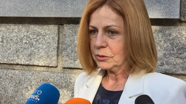 Фандъкова на влизане в парламента: Предстои да приемем важни законопроекти