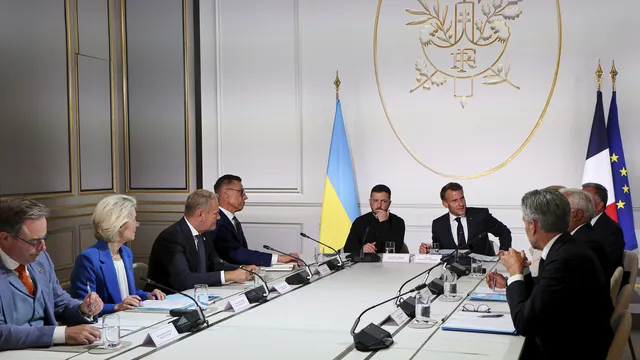 Европейска подкрепа за Украйна "по суша, море и въздух"
