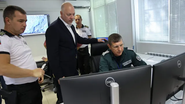 Желязков в Елхово: Ще продължим да инвестираме в подобряването на условията на труд и в ново оборудване