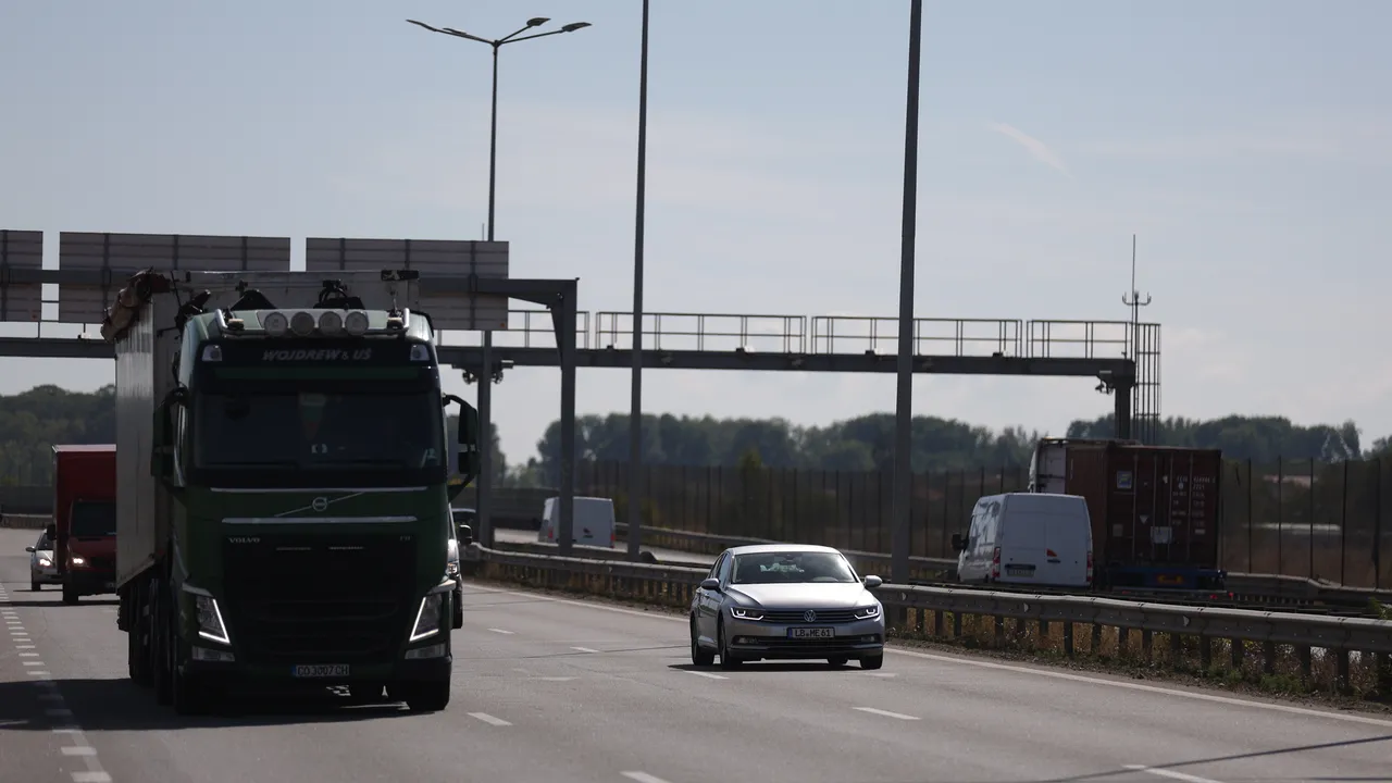 Има 378 нарушения на средната скорост при пробното отчитане за 12 часа