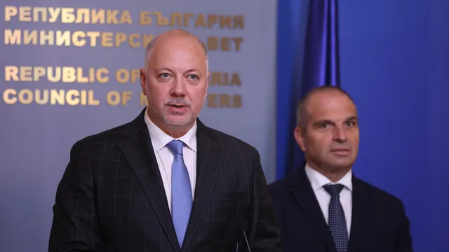 Кабинетът "Желязков" е под кръстосан огън, ще устои ли?