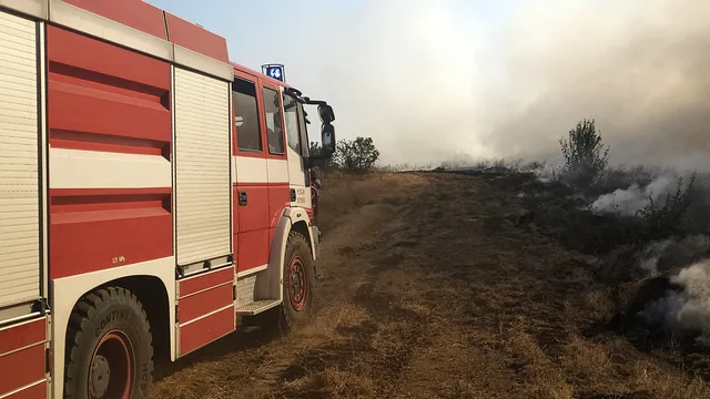 1000 декара горят в Сакар планина