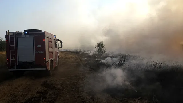Пожарът в Сакар планина се разраства