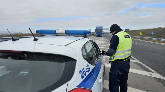 Сърби са заловени с цигари без бандерол и фалшиви стоки край Димитровград