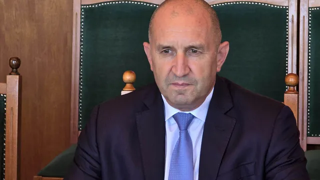 Радев определи като "опасна ескалация" дроновете над Полша