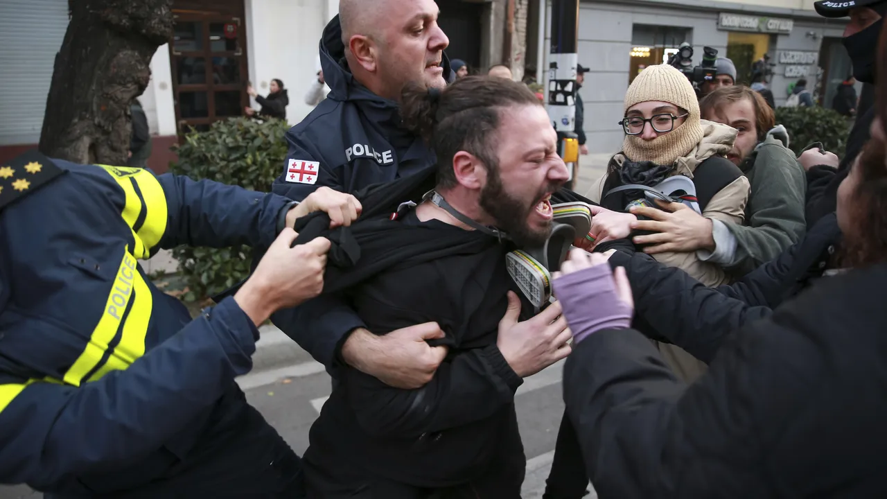 Грузинските власти арестуваха лидер на опозицията