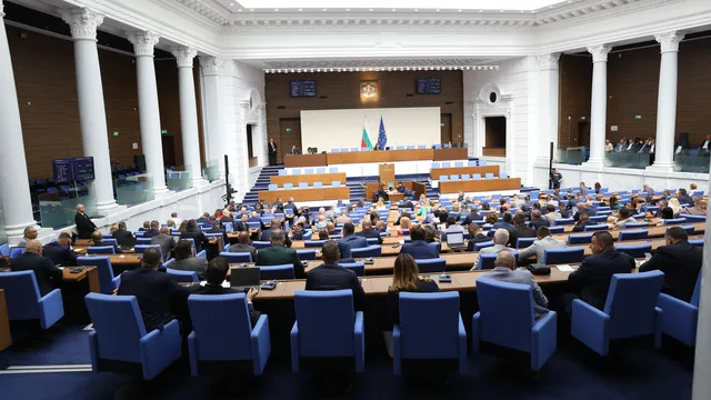 Депутатите обсъждат промени в Закона за климата