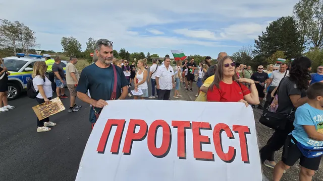 Жители на Плевен излязоха на пътни блокади заради водната криза