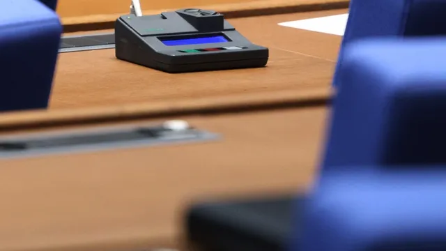 Разпространението на наркотиците и райския газ на дневен ред в парламента