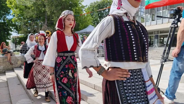 Фестивал "Балканска черга" събира фолклора и изкуството на региона