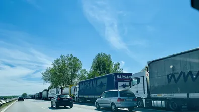 Ограничават движението на камиони по „Струма“, „Тракия“ и „Хемус“ през почивните дни