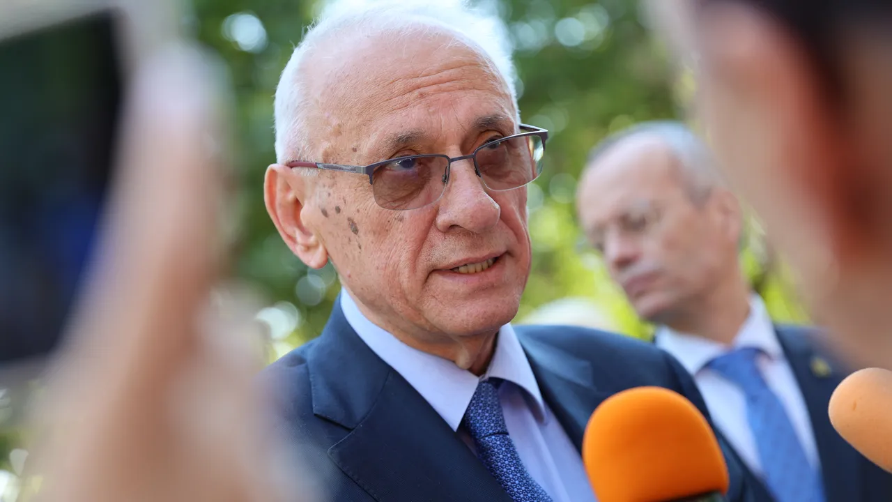 Силви Кирилов: Болница „Лозенец“ продължава да функционира