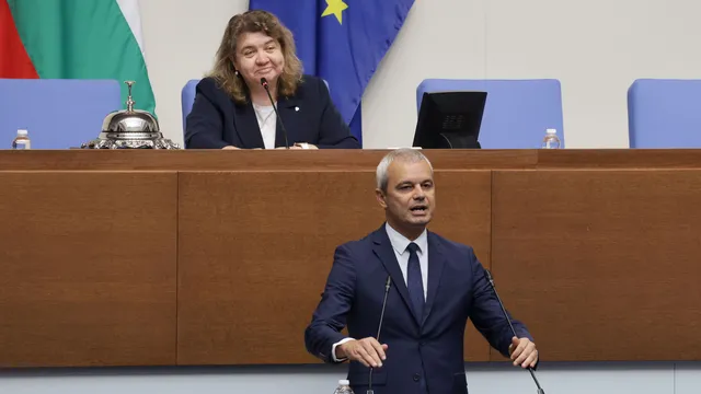 Костадинов: Парламентът е блокиран от „мутро-репресивния режим“