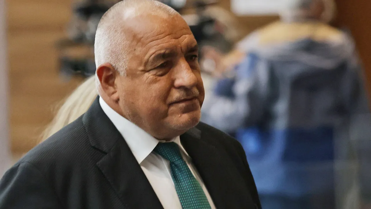 Борисов за блокадата на парламента: Дойдох на работа през покрива