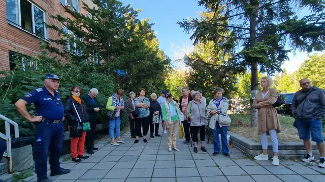 Жители на столичния кв. "Горубляне" искат оставка на зам.-кмета на "Младост"