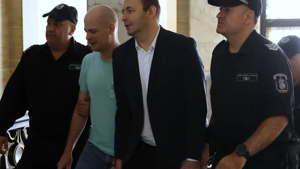 Никола Барбутов: Повече от 2 месеца сме в ареста, молим да измените мерките