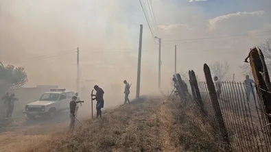 Пожар гори в старозагорското село Дълбоки