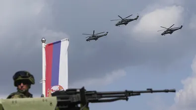 Грандиозен военен парад в Сърбия тази събота