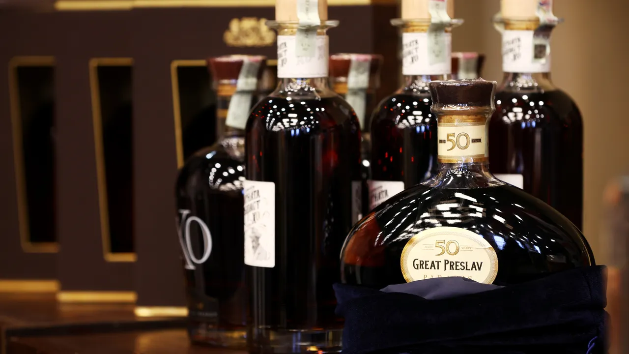 Свалиха проектозакона, ограничаващ домашното производство на вино и ракия