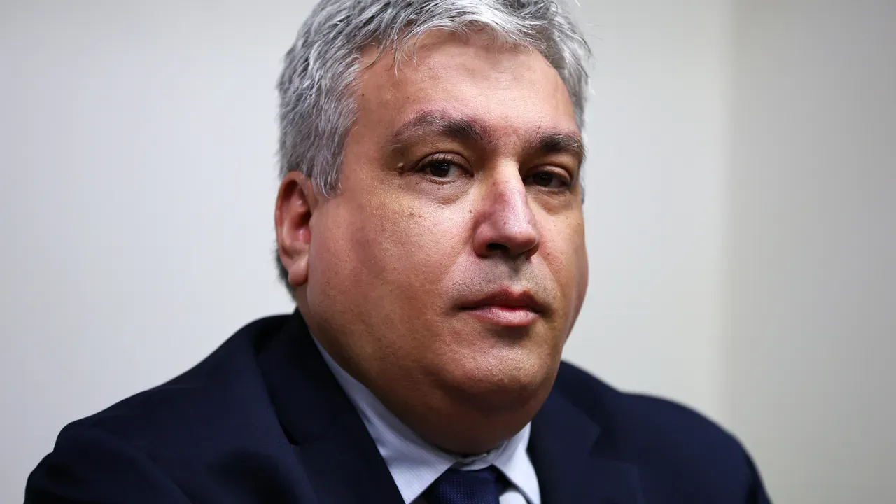 Народното събрание ще избира нов председател на НСИ