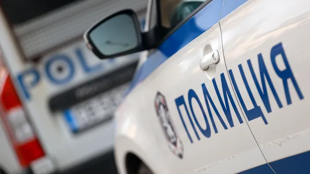 Намерение за самоубийство е изразило откритото в кола семейство