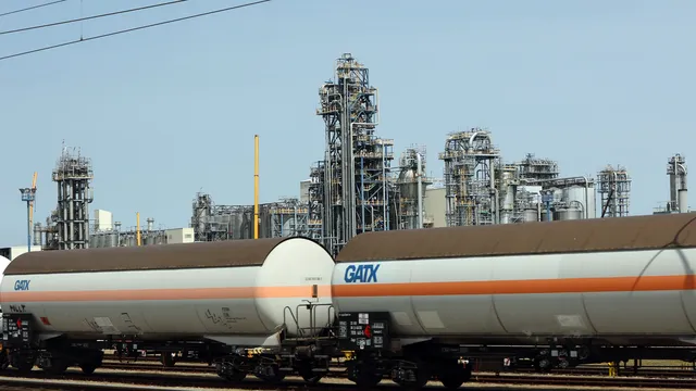 Служител на OMV уличен в шпионаж за Русия