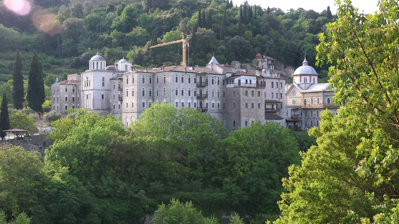 Земетресение от 4,8 по Рихтер в Света гора