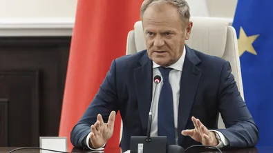 Туск: Полша ще сваля нарушители на въздушното пространство