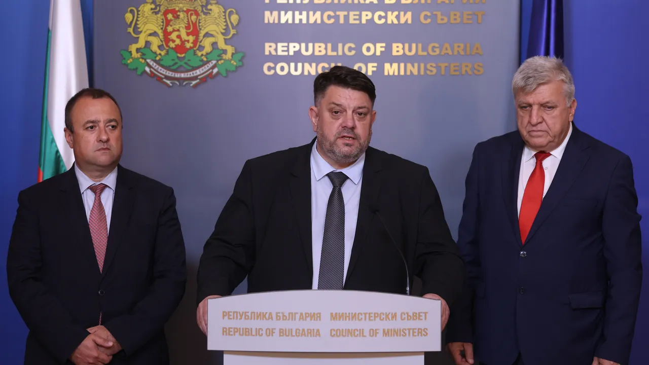 Зафиров: Около 3,7 млрд. лева са нужни за спешни ремонти на водопроводната мрежа