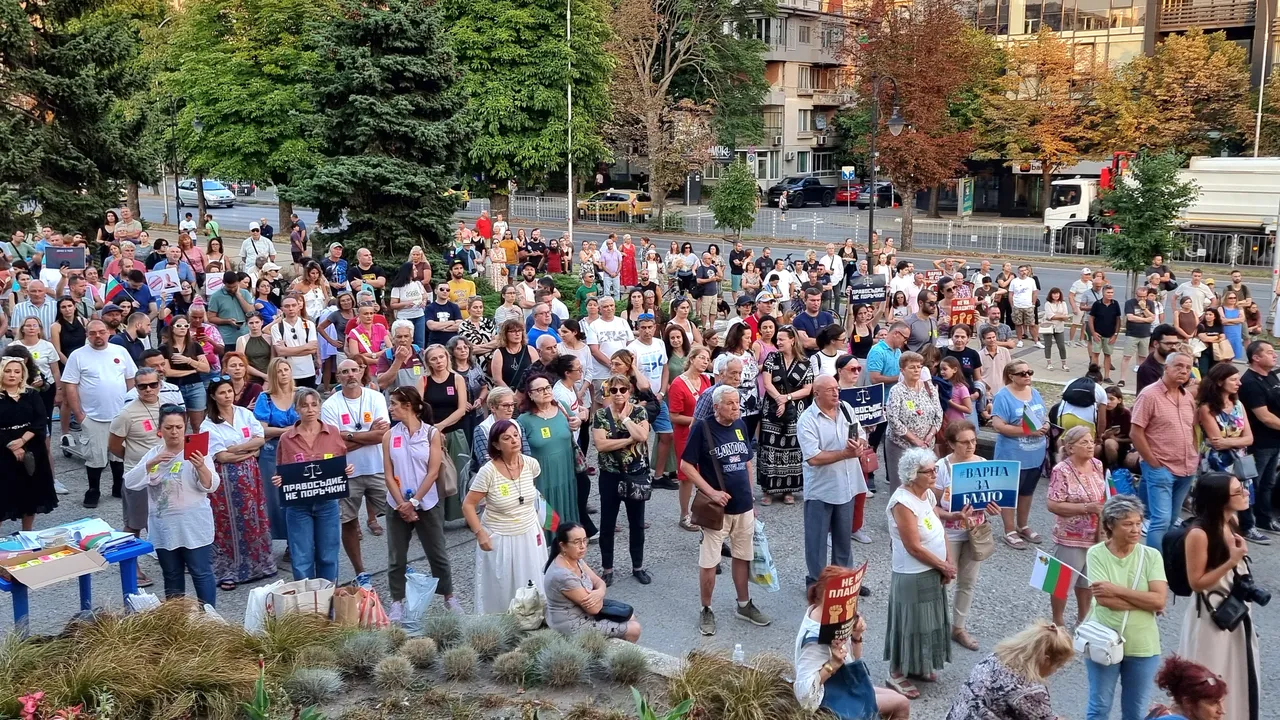 Варна излиза отново на протест в подкрепа на кмета Благомир Коцев