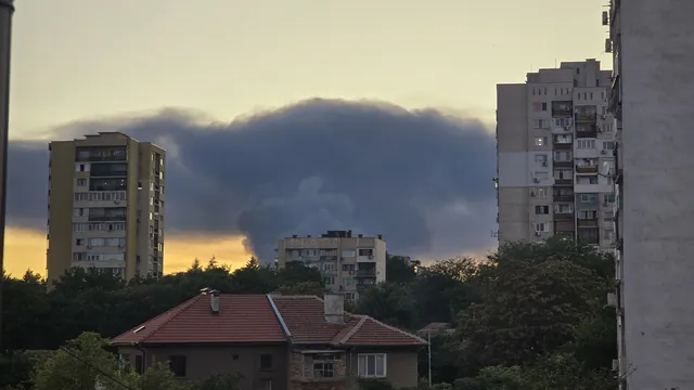 Големият пожар край Плевен: местните подозират умишлен палеж