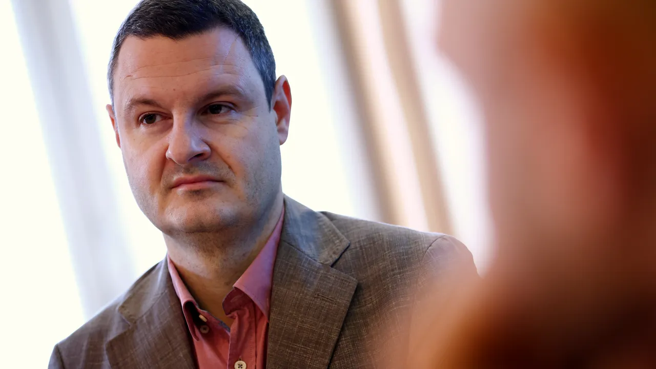 ПП-ДБ: По-скъпото паркиране ще ,,отпуши" центъра