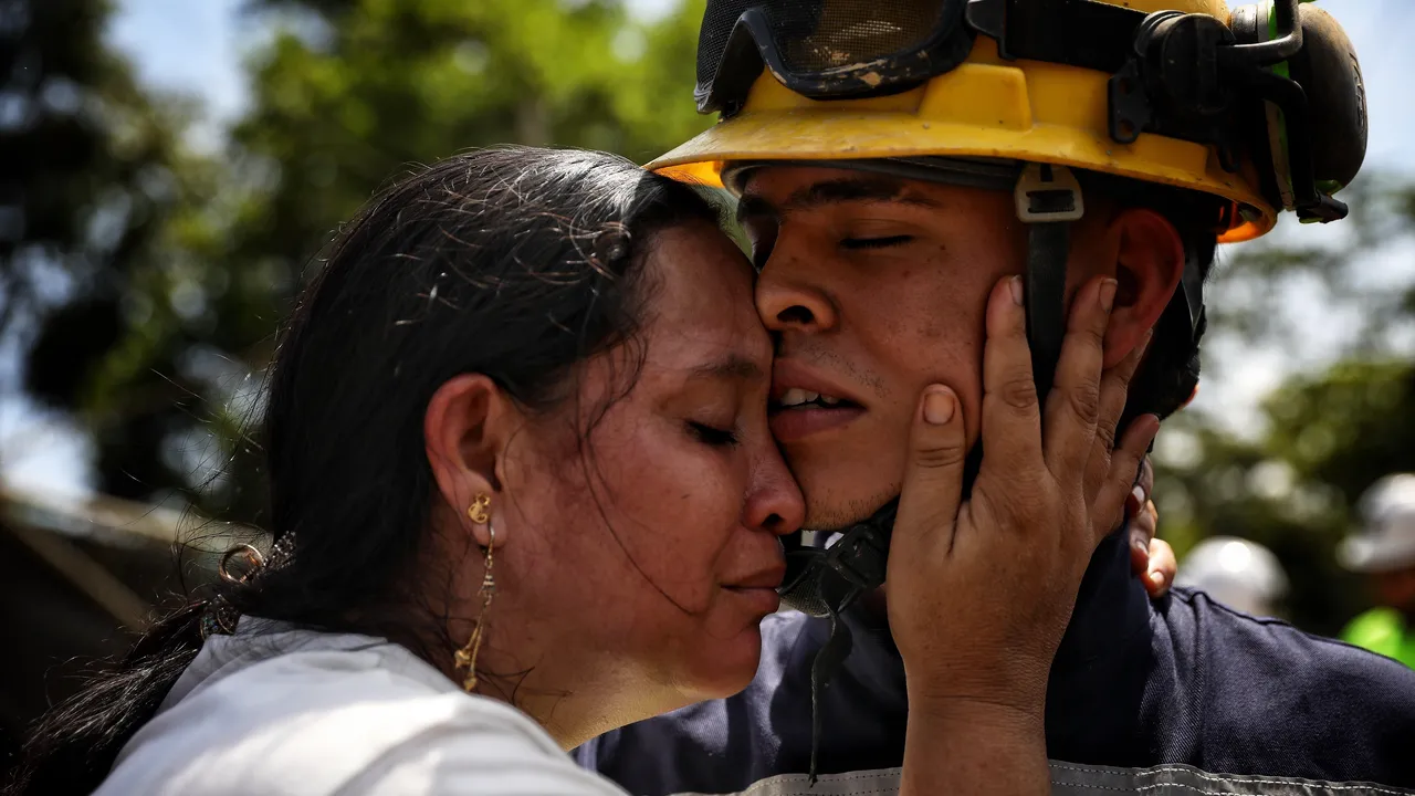 Един загинал при срутена въглищна мина в Турция