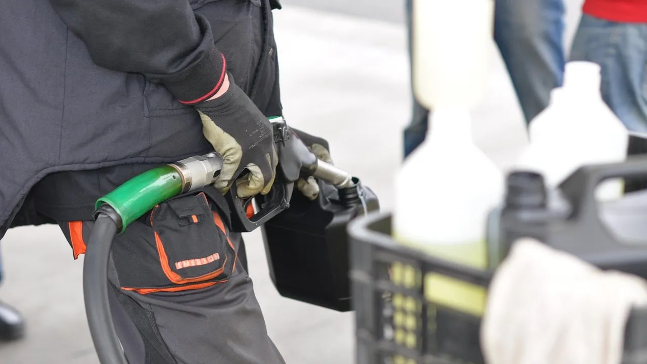 Русия удължи забраната за износ на горива заради недостиг и високи цени