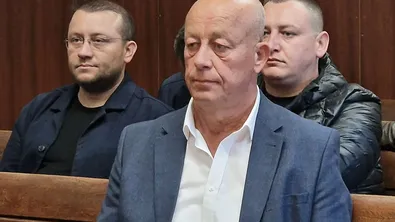 Кметът на Минерални бани е в болница: Отложиха делото за отстраняването му