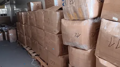 Митничари задържаха над 10 хиляди спални комплекта с отличителни знаци на световни марки
