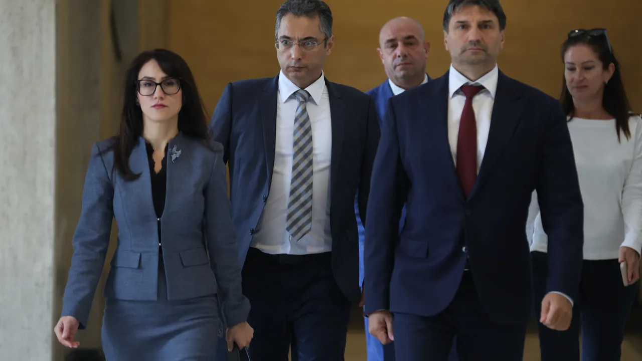 Прокуратурата: Претърсвани са и домовете на служителите на "Автомобилна администрация"