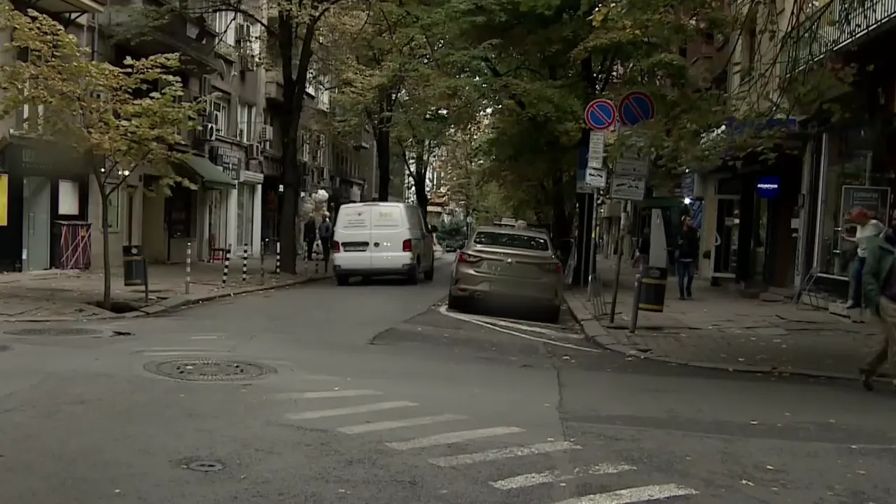 Импровизирана пешеходна пътека се появи в центъра на София