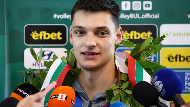 „Баща ми каза, че се гордее с нас, разкри Александър Николов