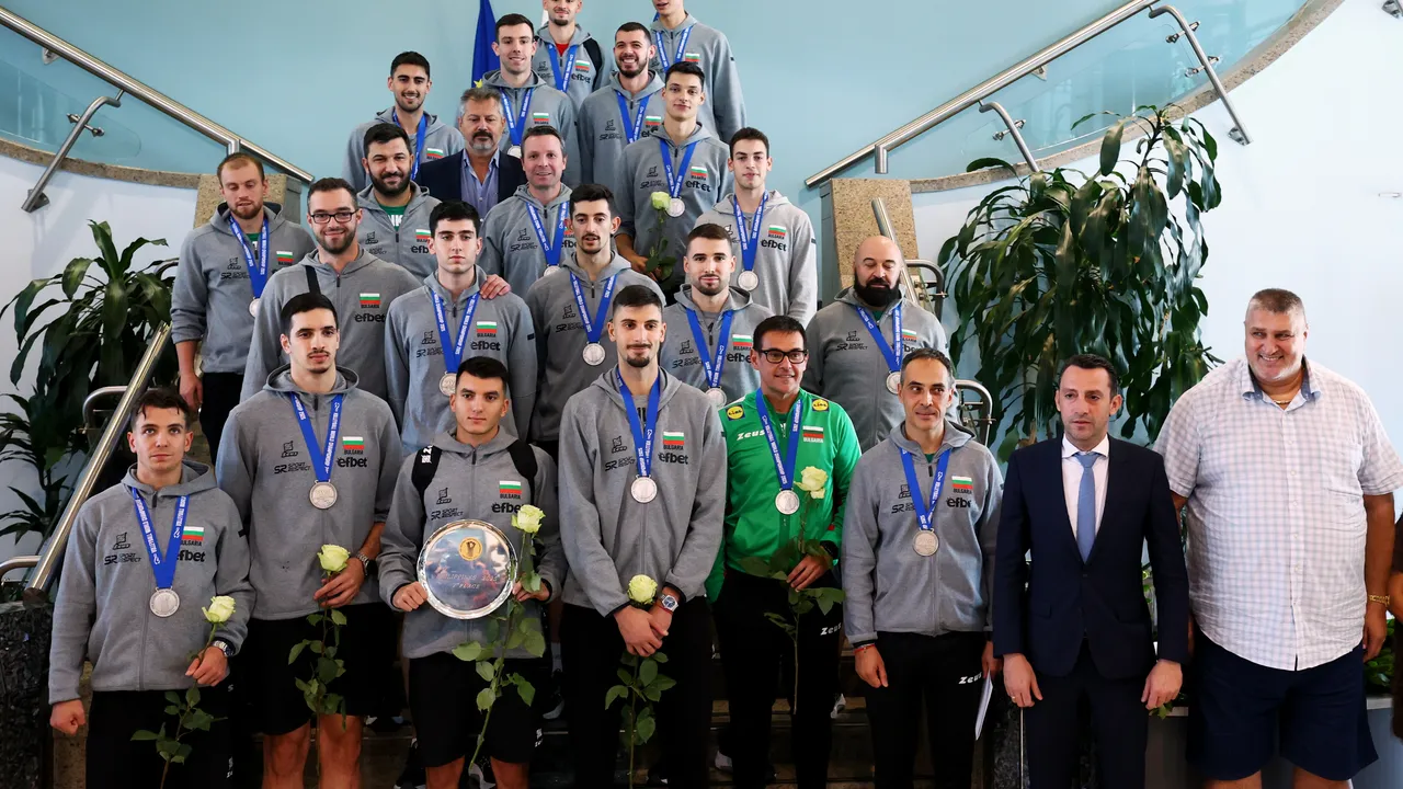 Националният отбор и Българската федерация по волейбол ще бъдат удостоени с почетни плакети