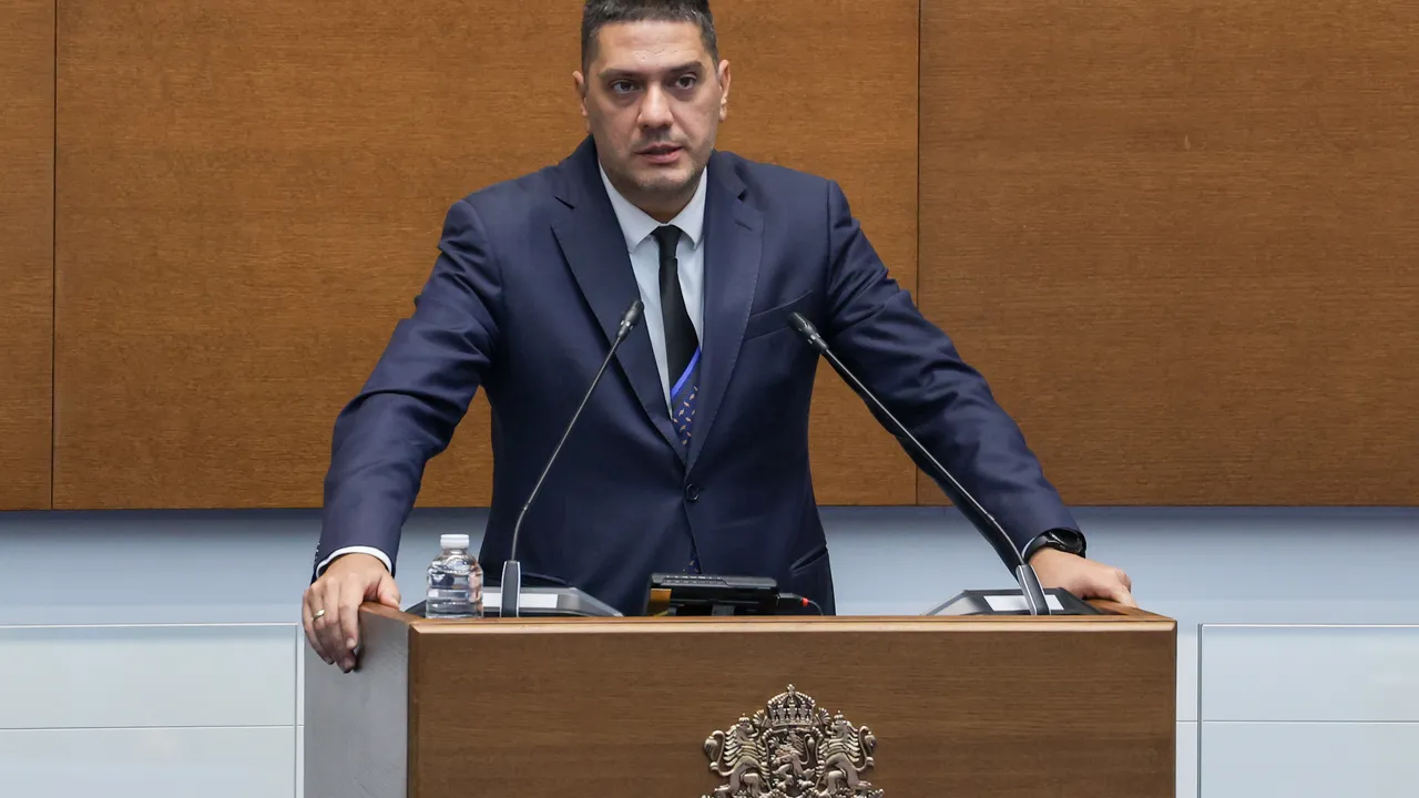 ГЕРБ-СДС: Силна отбрана може да има само когато парламентът говори в един глас