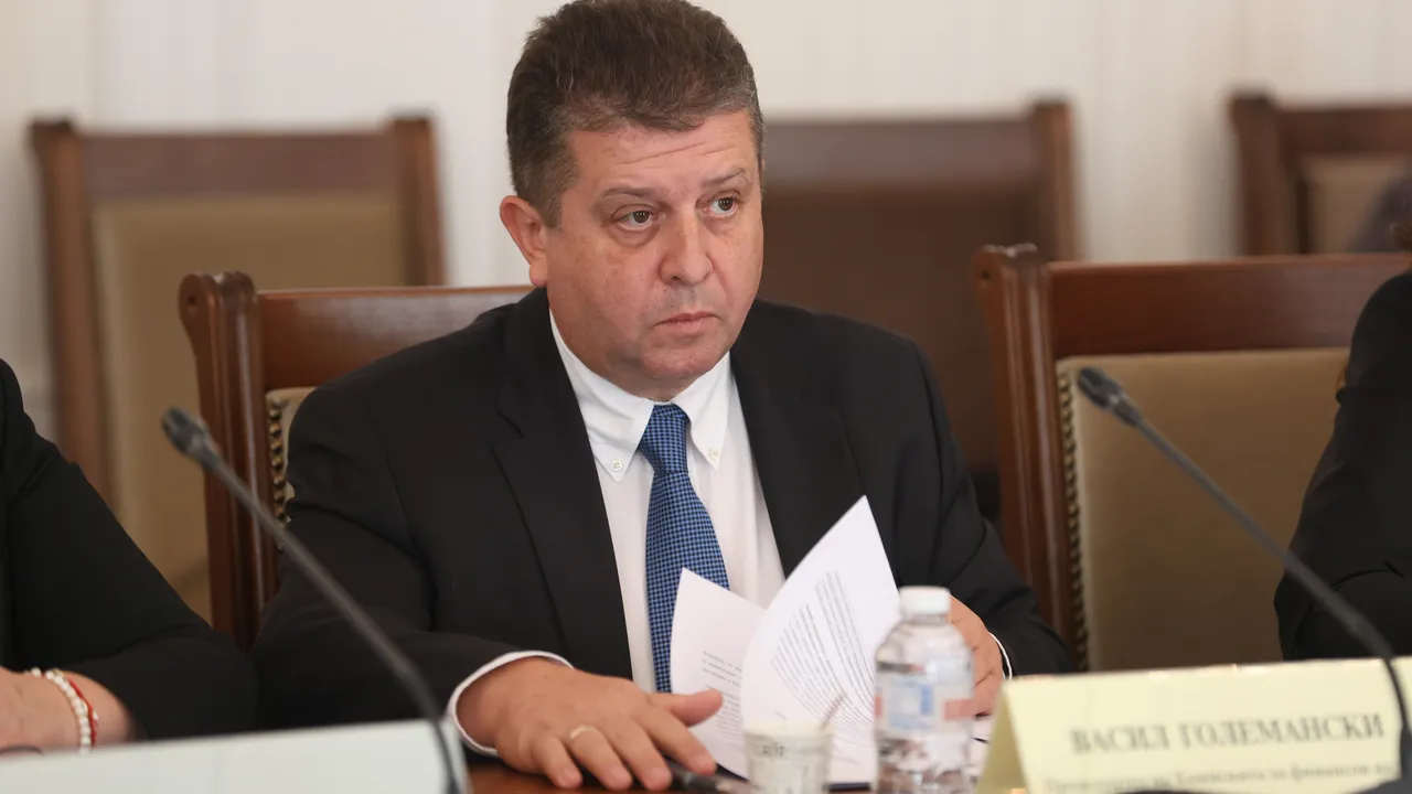 КФН пуска анкета, пита хората за ползваните услуги