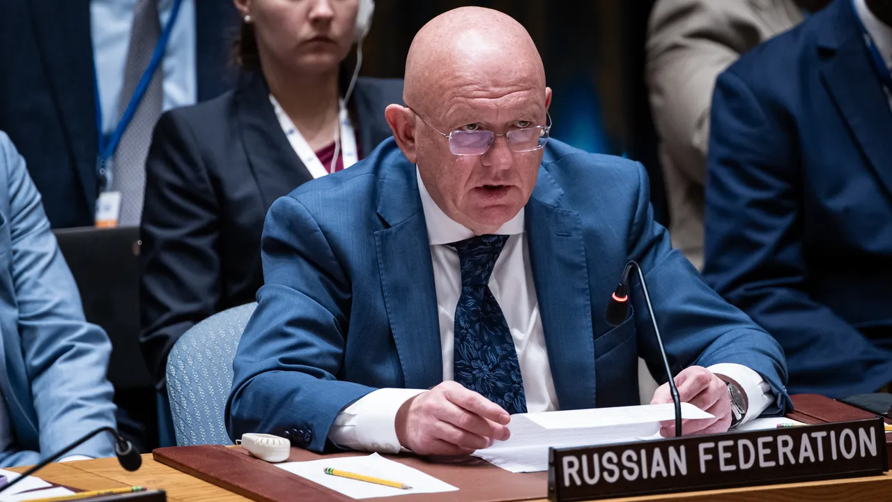 Русия не признава наложените от ООН санкции на Иран