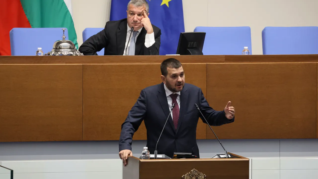 Йордан Иванов (ДСБ): От кризи най-много се краде, искаме прозрачност